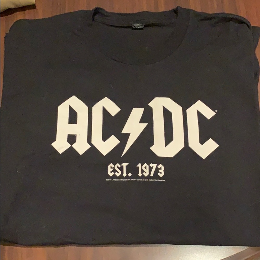 Vintage Look AC/DC shirt .